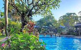Tirta Sari Bungalow